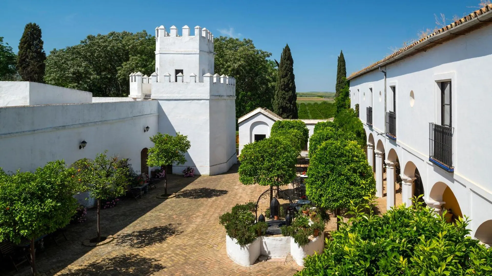 Cortijo Torre De La Reina Hotel